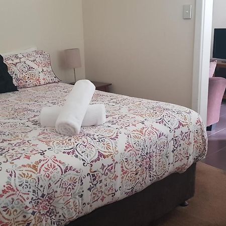 Lilacs Waterfront Villas & Cottages 올버니 외부 사진