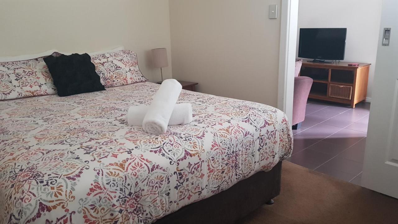 Lilacs Waterfront Villas & Cottages 올버니 외부 사진