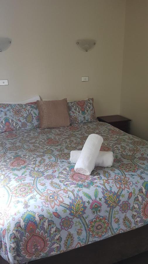 Lilacs Waterfront Villas & Cottages 올버니 외부 사진