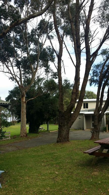Lilacs Waterfront Villas & Cottages 올버니 외부 사진